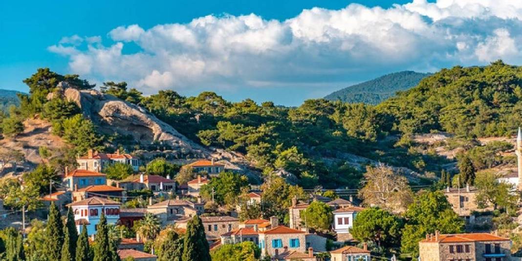 İsviçre gibi ama Türkiye’de! 64 köyü, şelalesi ve plajları göz kamaştırıyor: Gören hayran kalıyor 4